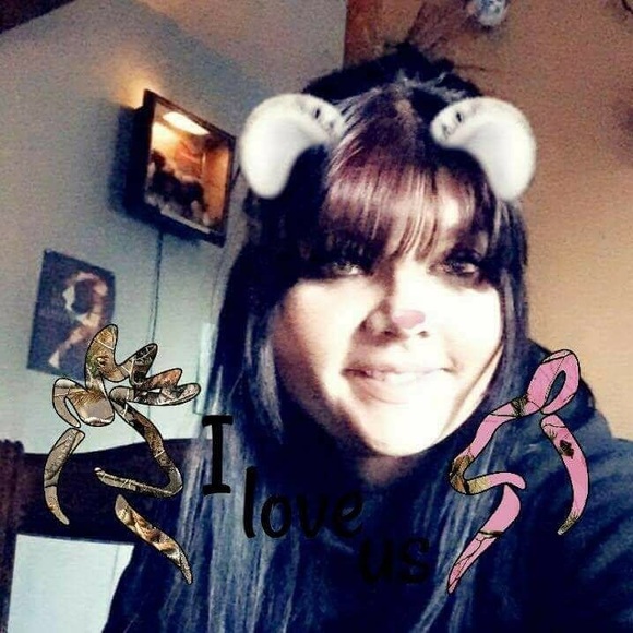 Meet your Posher, Shaylene - Picture 1 of 1